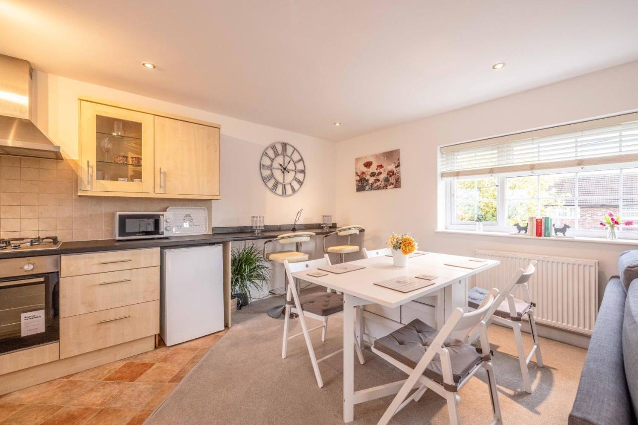 Windsor Wexham One Bedroom Home Sleeps Four سلوف المظهر الخارجي الصورة