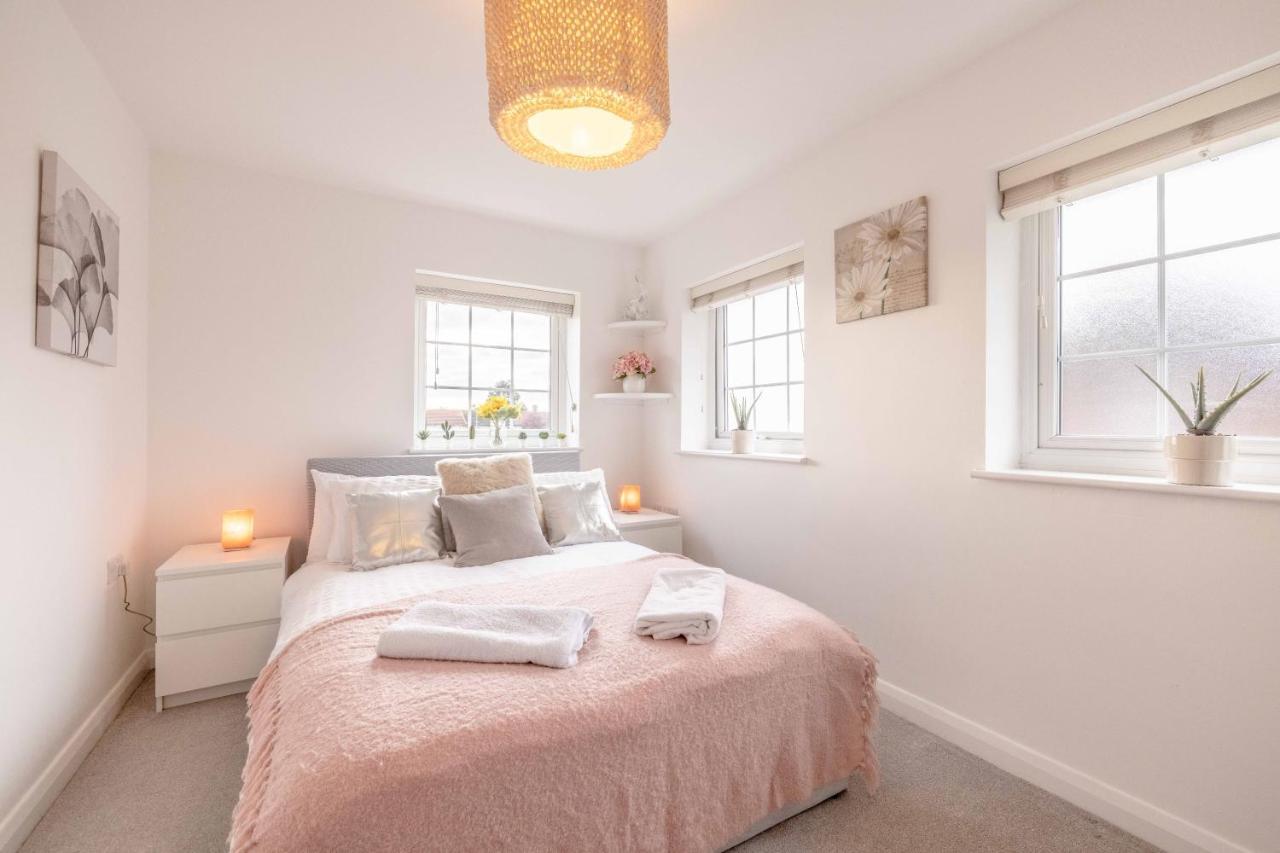 Windsor Wexham One Bedroom Home Sleeps Four سلوف المظهر الخارجي الصورة